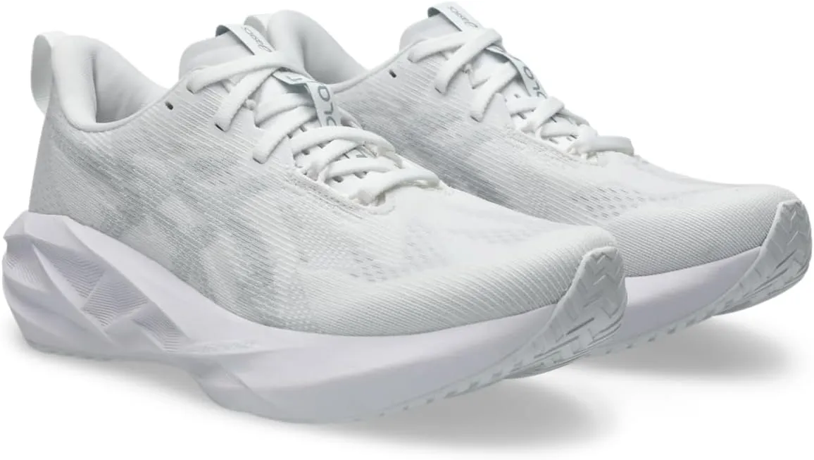 Asics Women's NOVABLAST 5 Running Shoes