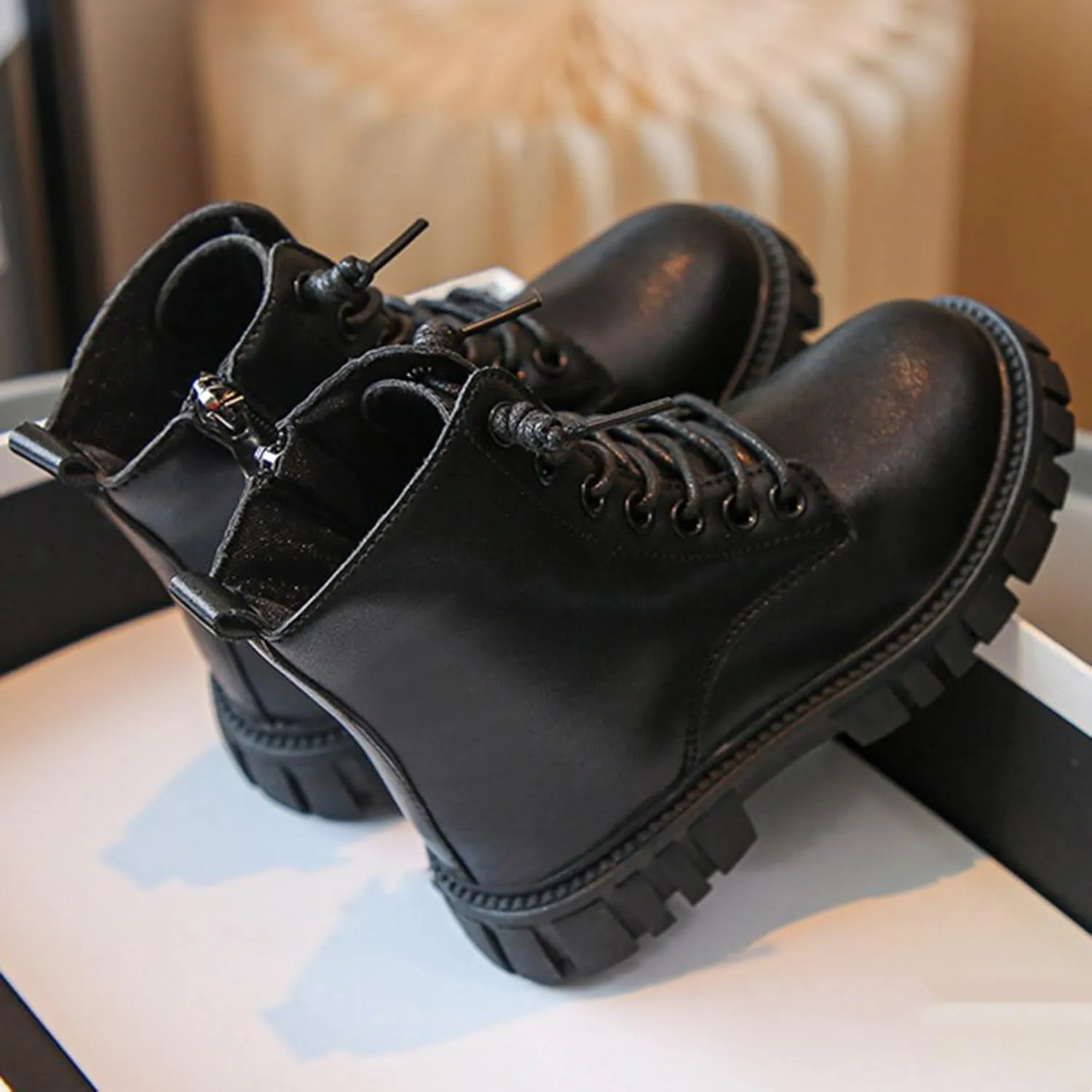 GirlsAnkle Boots Kids Casual Lace Up Hiking Boots Waterproof Leather Combat Boots Soft Sole Outdoor Riding Boots