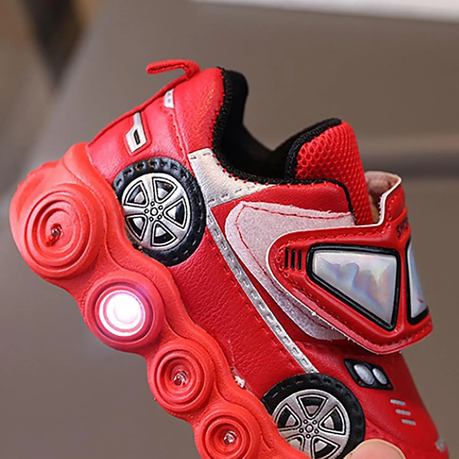 Kids' Light-Up Flashing Sneaker Athletic Running Shoes with Strap Fashionable Fun for Boys Girls Toddler Little Kid