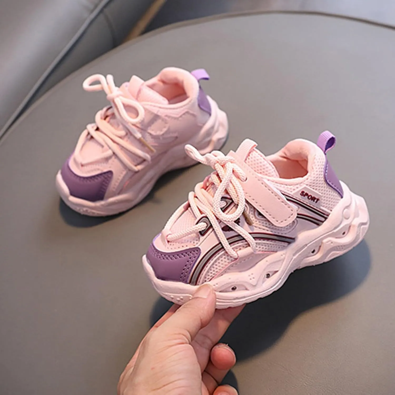 Kids Light Up Sneakers Toddler Boys Girls LED Lightweight Breathable Walking Shoes Children Luminous Flashing Shoes
