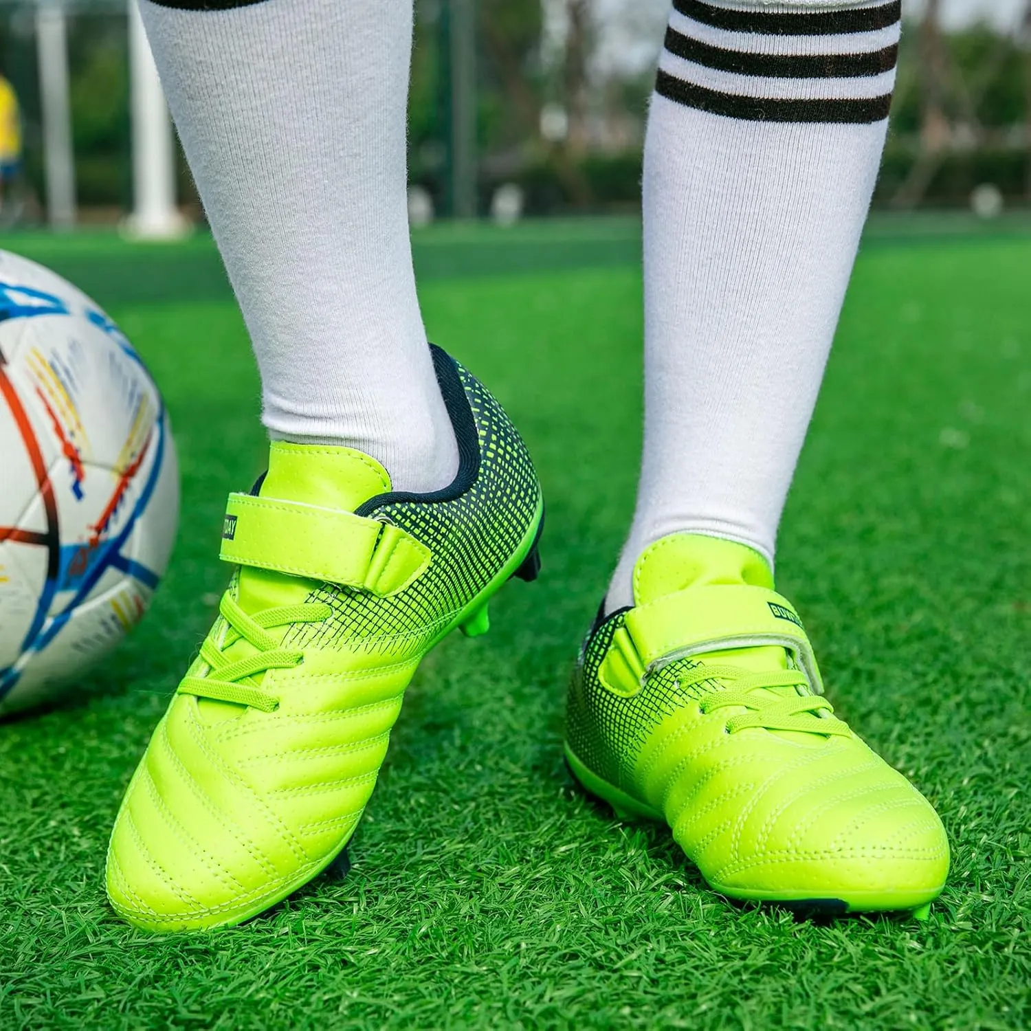 Kids Soccer Cleats Boys Girls Athletic Outdoor Firm Ground Youth Football Shoes(Little Kid/Big Kid)
