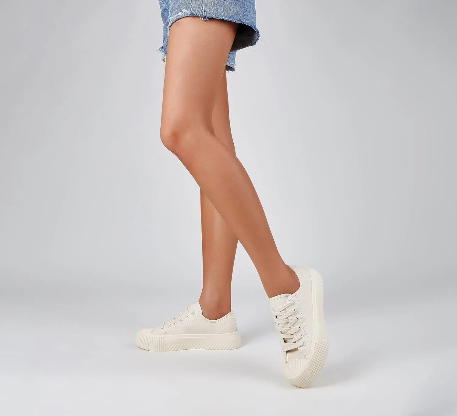 LUCKY STEP Women 's Canvas Shoes Low Top Fashion Sneakers Lace-up Classic Casual Walking Shoes
