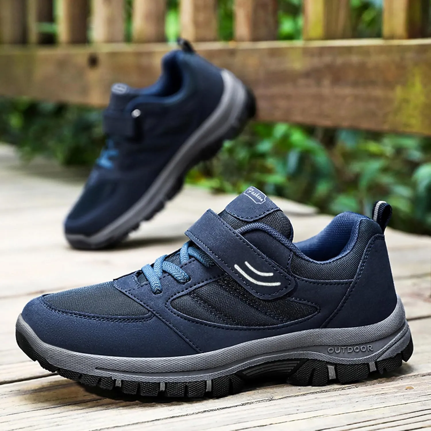 Men Casual Shoes Fashionable New Pattern Solid Color Simple Thick Sole Hook Loop Four Season Sports Mens Athletic Shoes