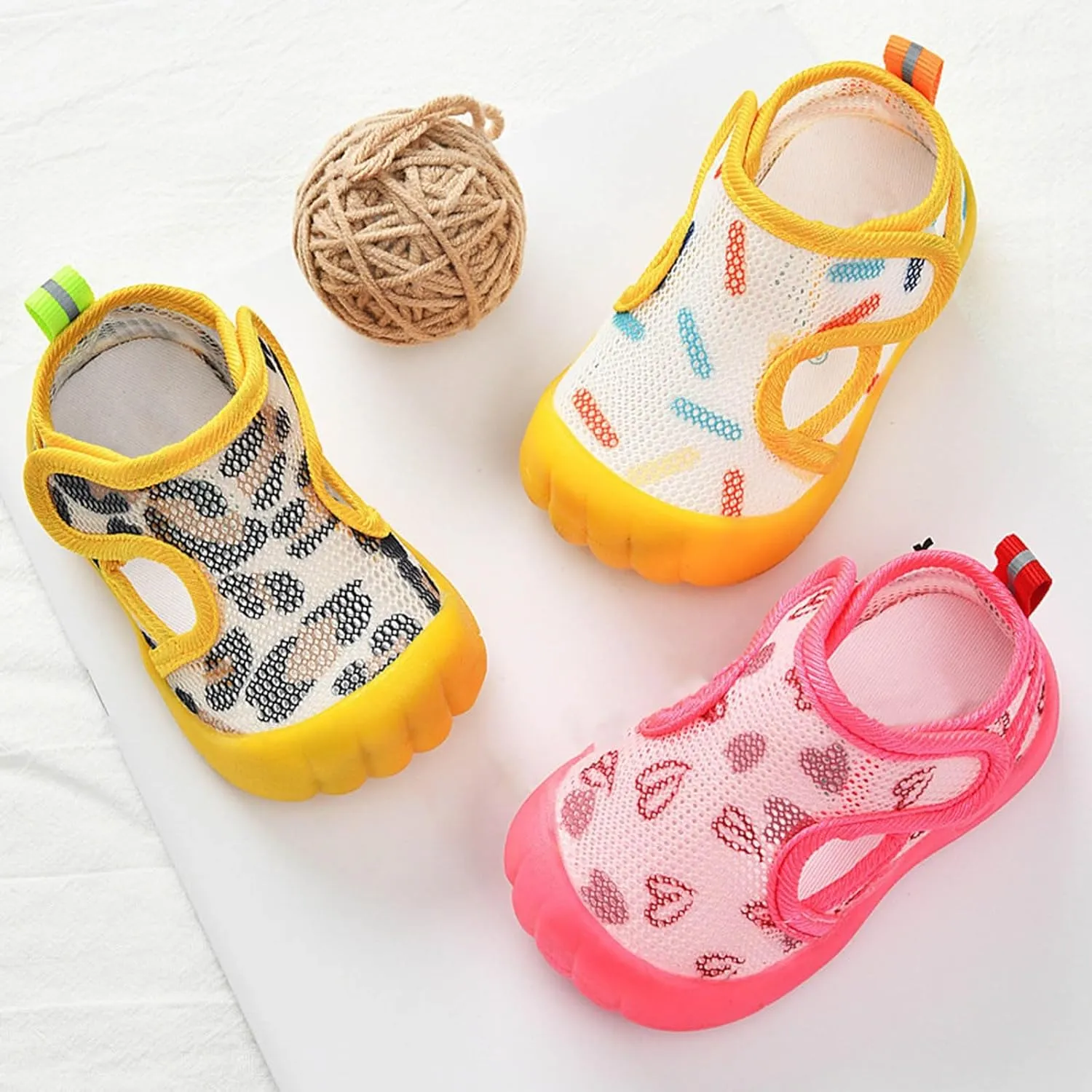 Non Slip Sneakers for Boys and Girls Toddler Water Shoes Barefoot Water Shoes for Kids Baby Wide Socks with Arch Support Breathable Baby Boys Sandals Walking Beach Swim Pool Toddle