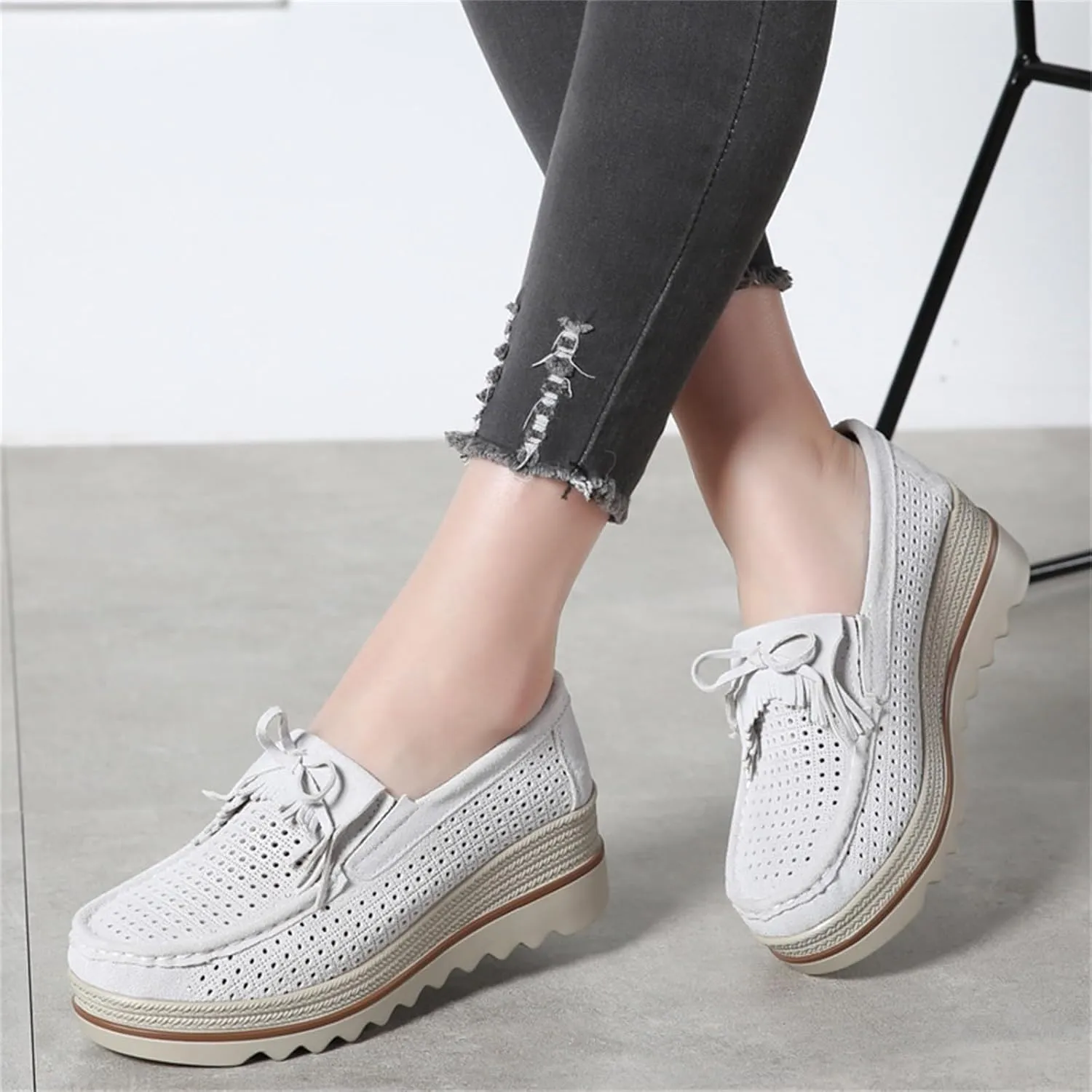 Running Shoes for Women Lightweight Woman Shoes Casual White Sneakers Walking Shoes Ultra Lightweight Breathable Tennis Shoe Cross Trainer Shoe