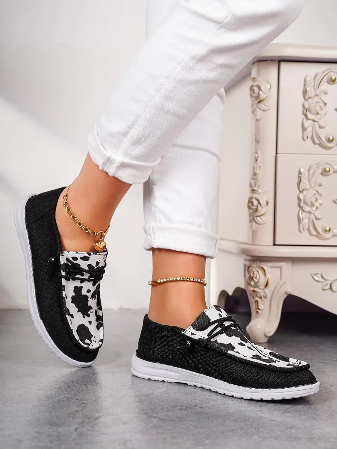 Unisex Lace-up Loafers Cow Pattern Splicing Canvas Slip-on Shoes Fashion Low Top Walking Driving Shoes,Lightweight Boat Breathable Flexible Casual for Daily Wear