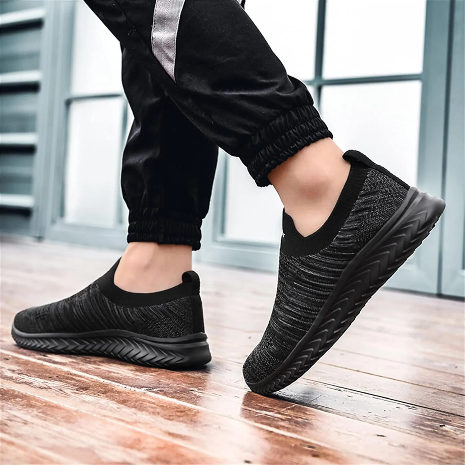 Womens Slip On Walking Shoes Non Slip Running Shoes Running Shoes for Women Arch Support Ladies Shoes Casual White Sneakers Brown Tennis Shoe Cross Trainer Shoe
