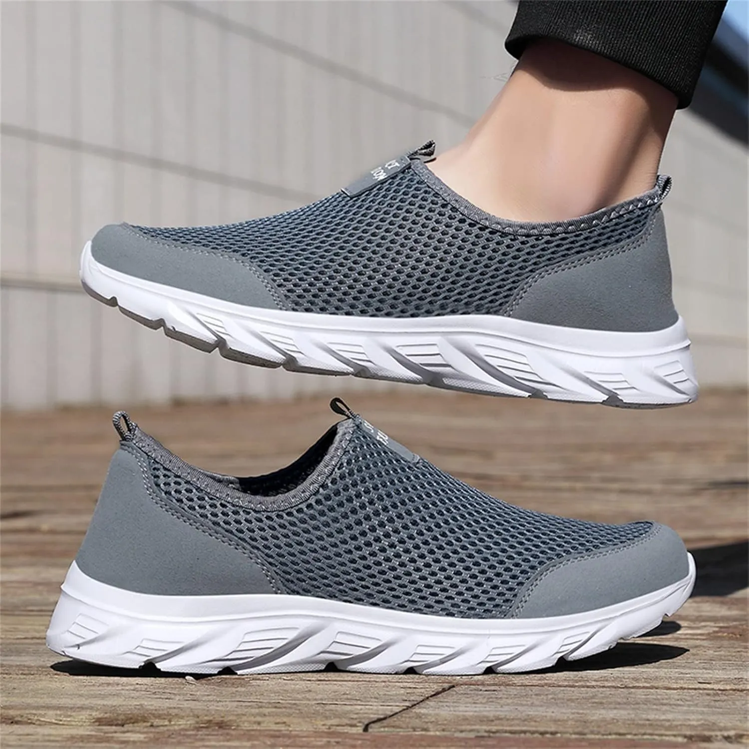 Women's Slip On Walking Shoes Running Comfortable Non Slip Work Shoes Women Sports Men's Casual Dress Shoes White Platform Sneakers Tennis Shoe Cross Trainer Shoe